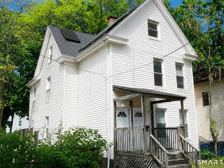 27 Lilac St — Photo 1