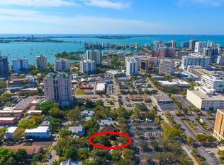 1664 Dolphin Ln, Sarasota, FL 34236