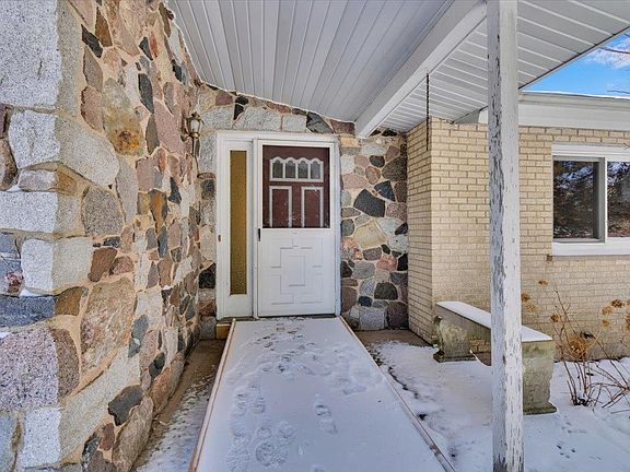 2nd image of 18817 W Union Rd