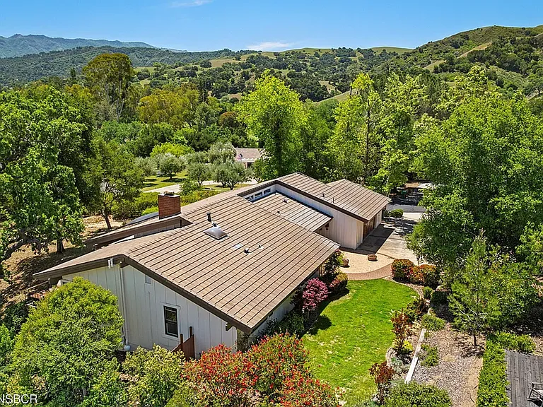 690 Rancho Alisal Dr — Photo 3