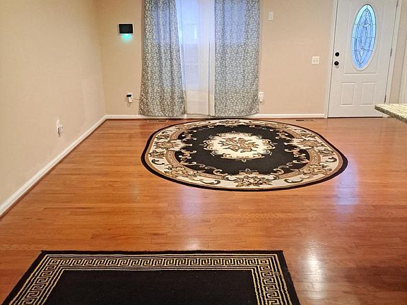 5th image of 1208 Bannister Cir