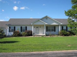 11195 Johnston Rd, Highland, IL 62249