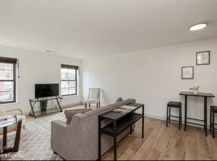 700 1/2 Liberty St #4, Pella, IA 50219