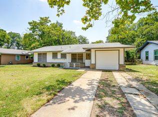 5454 McConnell Dr, Fort Worth, TX 76134