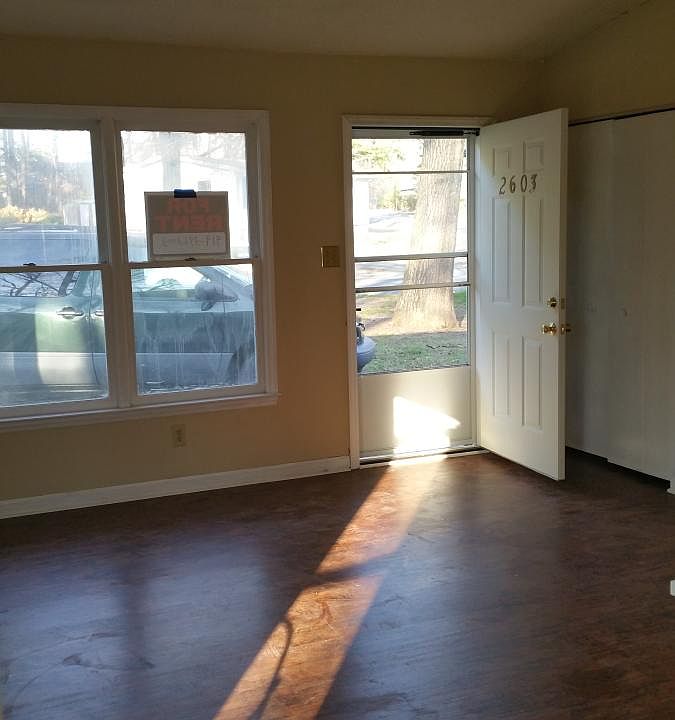 1st image of 2603 De Mille St