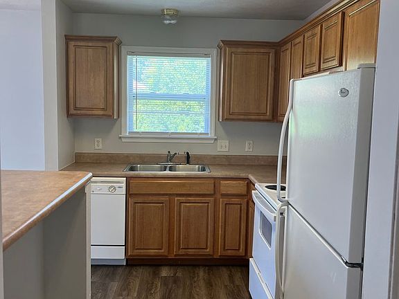 4th image of 1207 Westwood Dr #A