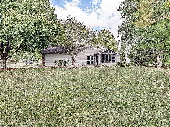 2nd image of 7781 Jamestown Dr S