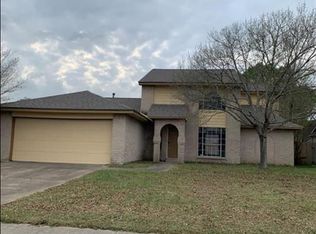 7511 Flair Oaks Dr, Houston, TX 77040