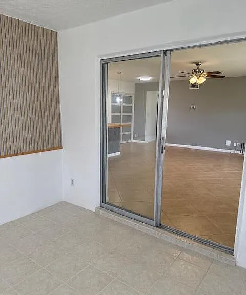 115 Lakes End Dr #D — Photo 21