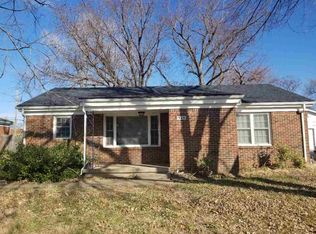 420 Hillcrest Ave, Haysville, KS 67060