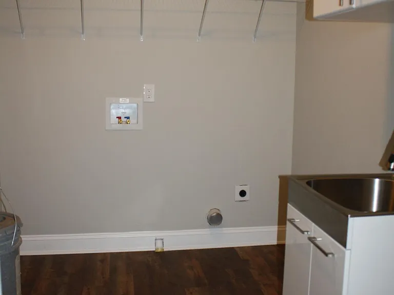 Utility/Laundry Room with Utility Sink