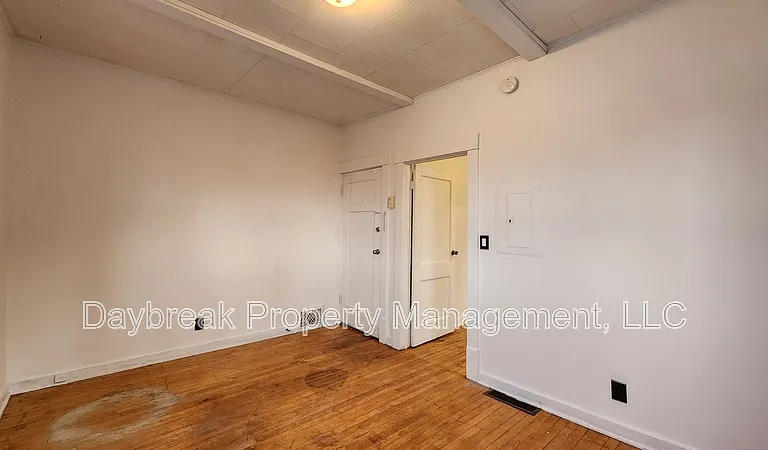 6 11th St S #6 — Photo 3