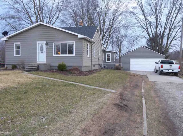 53081 Fairchild Rd, Chesterfield, MI 48051