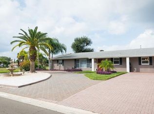 6312 Flamingo Dr, Apollo Beach, FL 33572