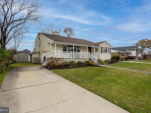 2nd image of 3215 Northbrook Rd