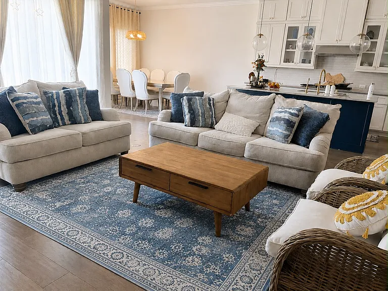 Great Room / Main Living Room