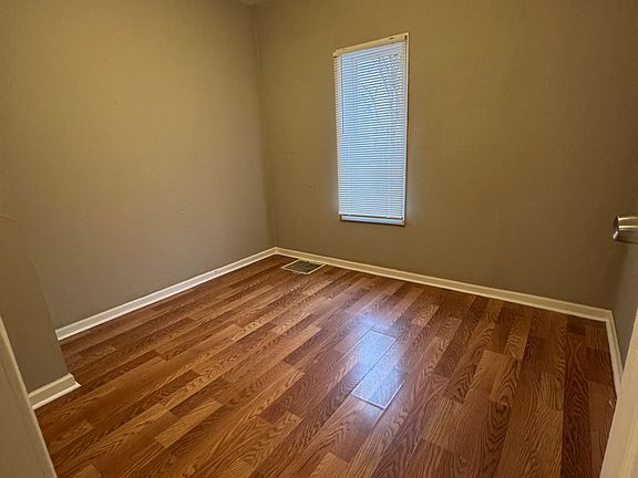 4th image of 77 S 14th St