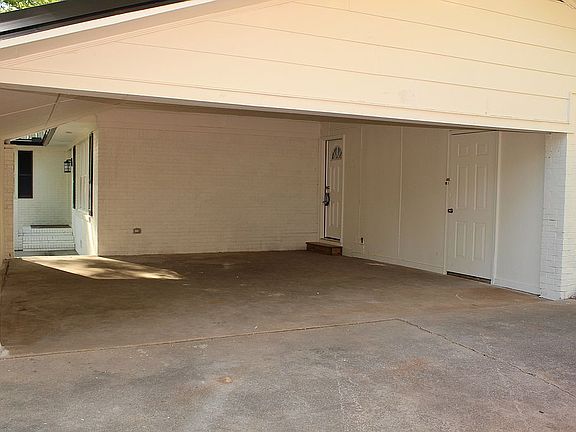 2nd image of 266 Valley Rd
