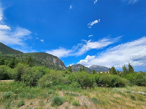 2nd image of 523 Temple Trail