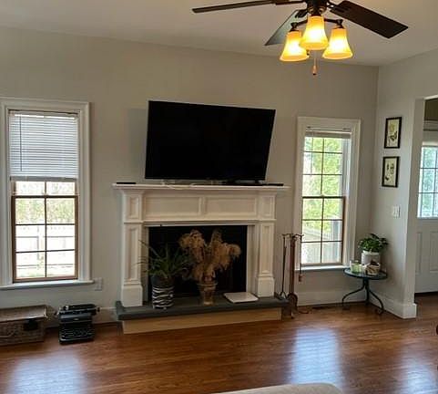 3rd image of 26 Underhill Ave