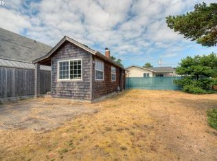 440 14th Ave, Seaside, OR
