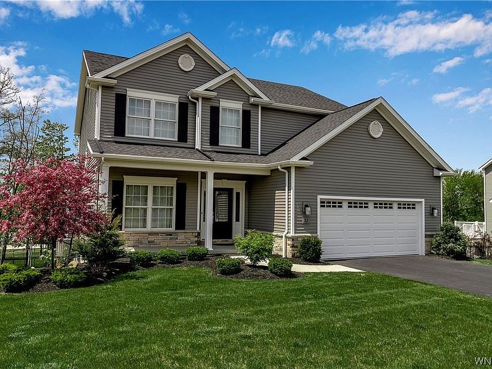 1st image of 82 Arrowood Ln