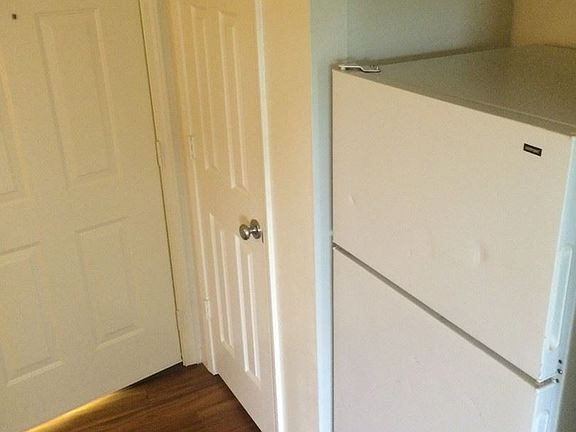 2nd image of 1903 W 26th St APT 13