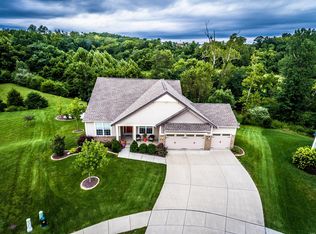 14 Creekshire Ct, Wentzville, MO 63385