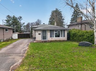 320 Scott St, Midland, ON L4R2N1