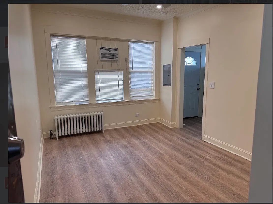 Studio, $1,800 — Photo 3