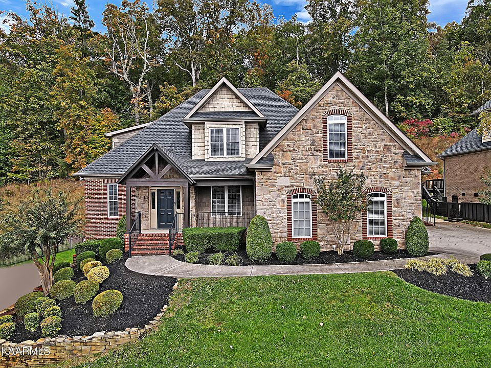 1st image of 247 Brooke Valley Blvd