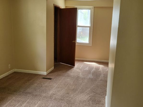 1112 S Harlan Ave