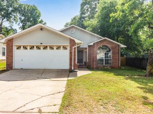 960 Valley Rd, Crestview, FL 32539