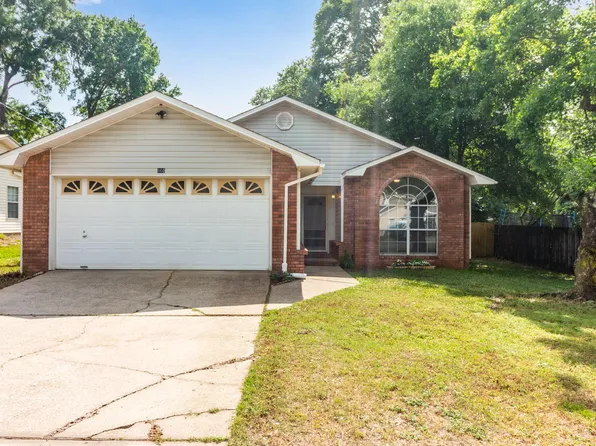 960 Valley Rd, Crestview, FL 32539