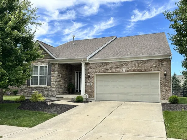 1664 N Wood Creek Dr, Centerville, OH 45458