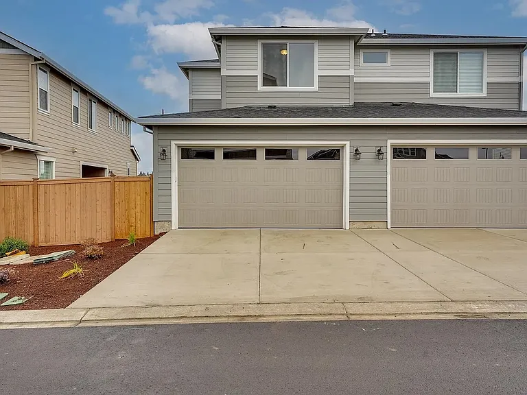 8266 SE Blanton — Photo 30