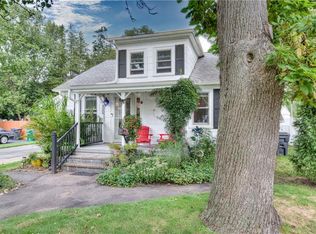 333 Greenwood Ave, Warwick, RI 02886