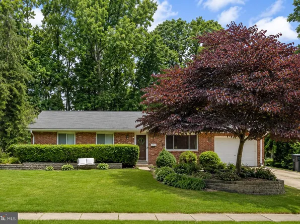7411 Long Pine Dr, Springfield, VA 22151
