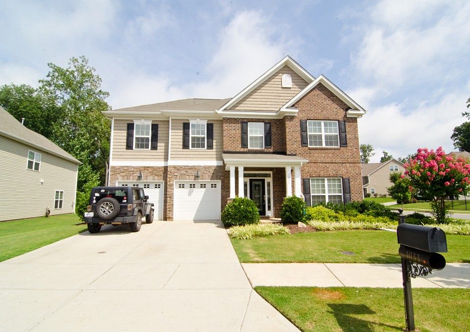 1st image of 1033 McLaren Dr