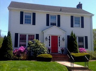 7 Greenough Pl, Newport, RI 02840