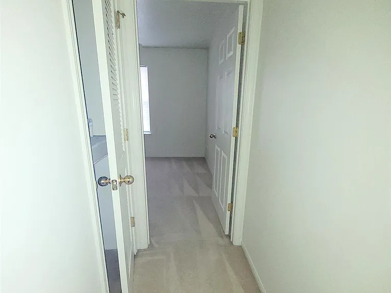 501 Bermuda #D — Photo 13