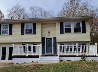 511 Adams Ln, Waldorf, MD 20602