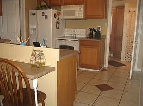 3rd image of 105 Kingsley Ave