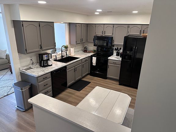 5th image of 8052 Intervale Way #8052