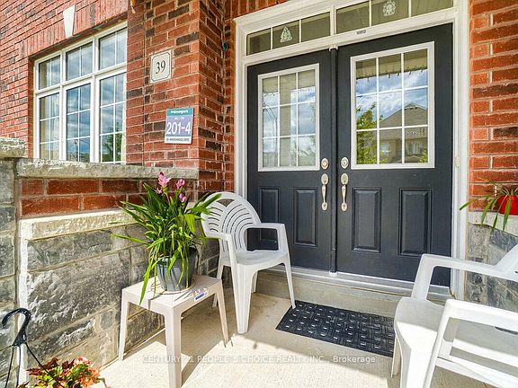 3rd image of 39 Wardenwood Dr