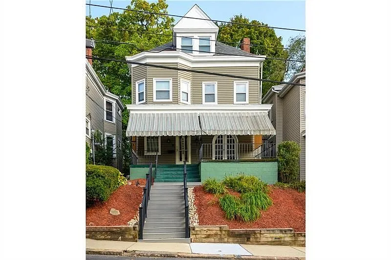 310 McKinley Ave photo 1