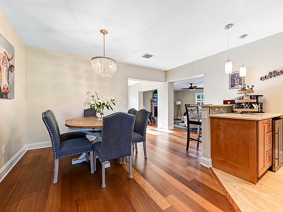 4th image of 3015 Church Hill Dr