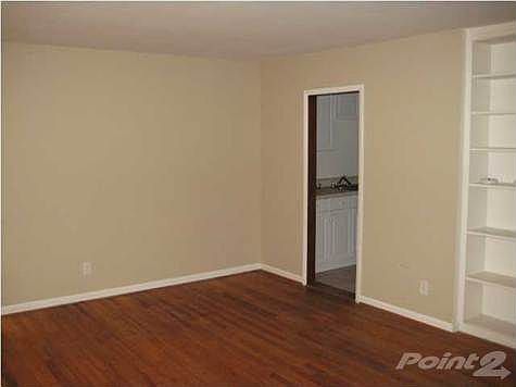 2nd image of 3720 Forest Glen Dr