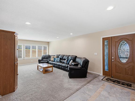 5th image of 3695 Semple St