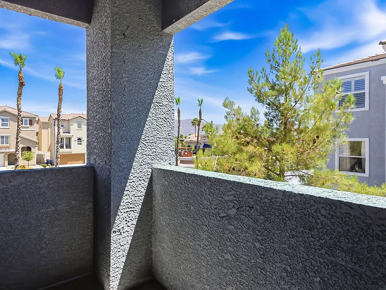 6955 N Durango Dr #2024-3 — Photo 9